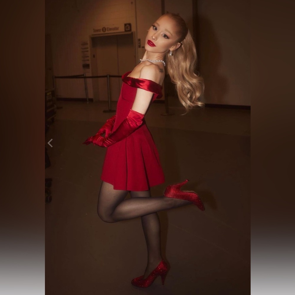 Ariana Grande Off Shoulder Strapless A-line Side Godets Mini Dress in Red XS